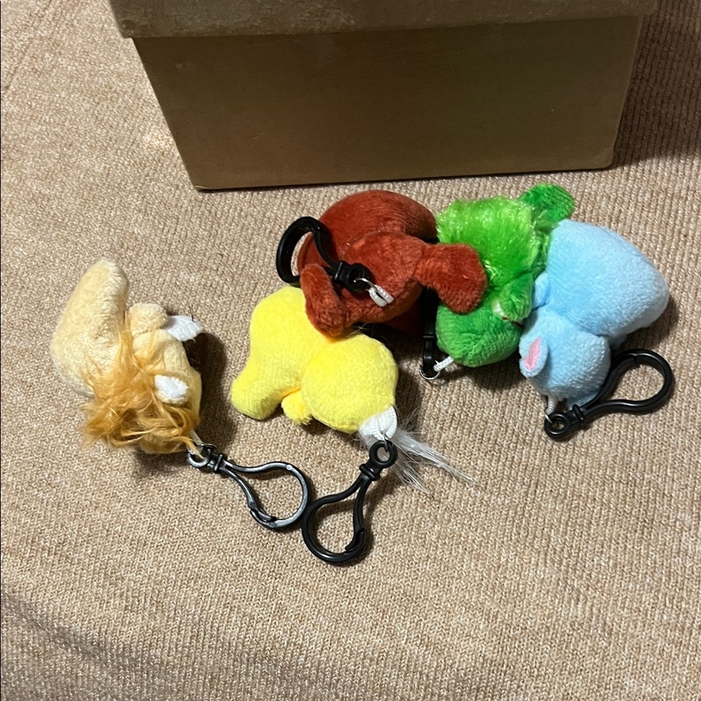 Plush Animal Keychain Collection - Picture 3 of 6